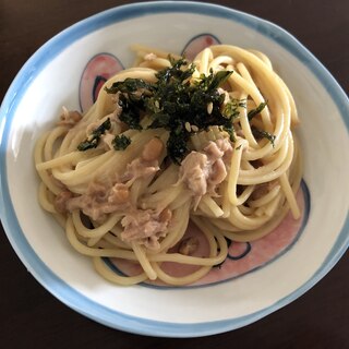 混ぜるだけ！パスタの残りでツナマヨ納豆パスタ